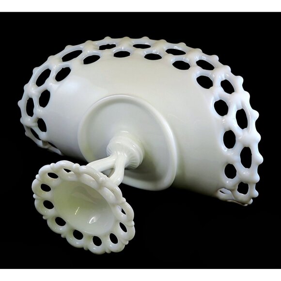 Westmoreland Doric Milk Glass Banana Stand Mid-Century Lace Edged Serveware - Picture 6 of 6